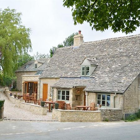 The Plough B&B Bourton-on-the-Water Екстериор снимка