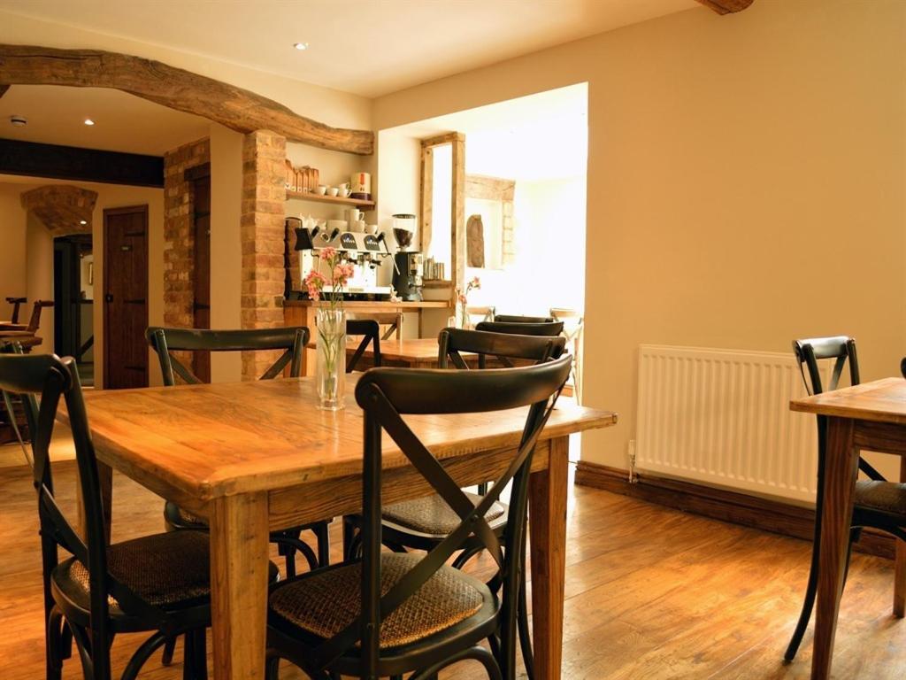 The Plough B&B Bourton-on-the-Water Екстериор снимка
